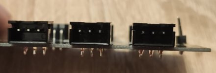 Steuergerät Pins .jpg Steuergerät Pins .jpg