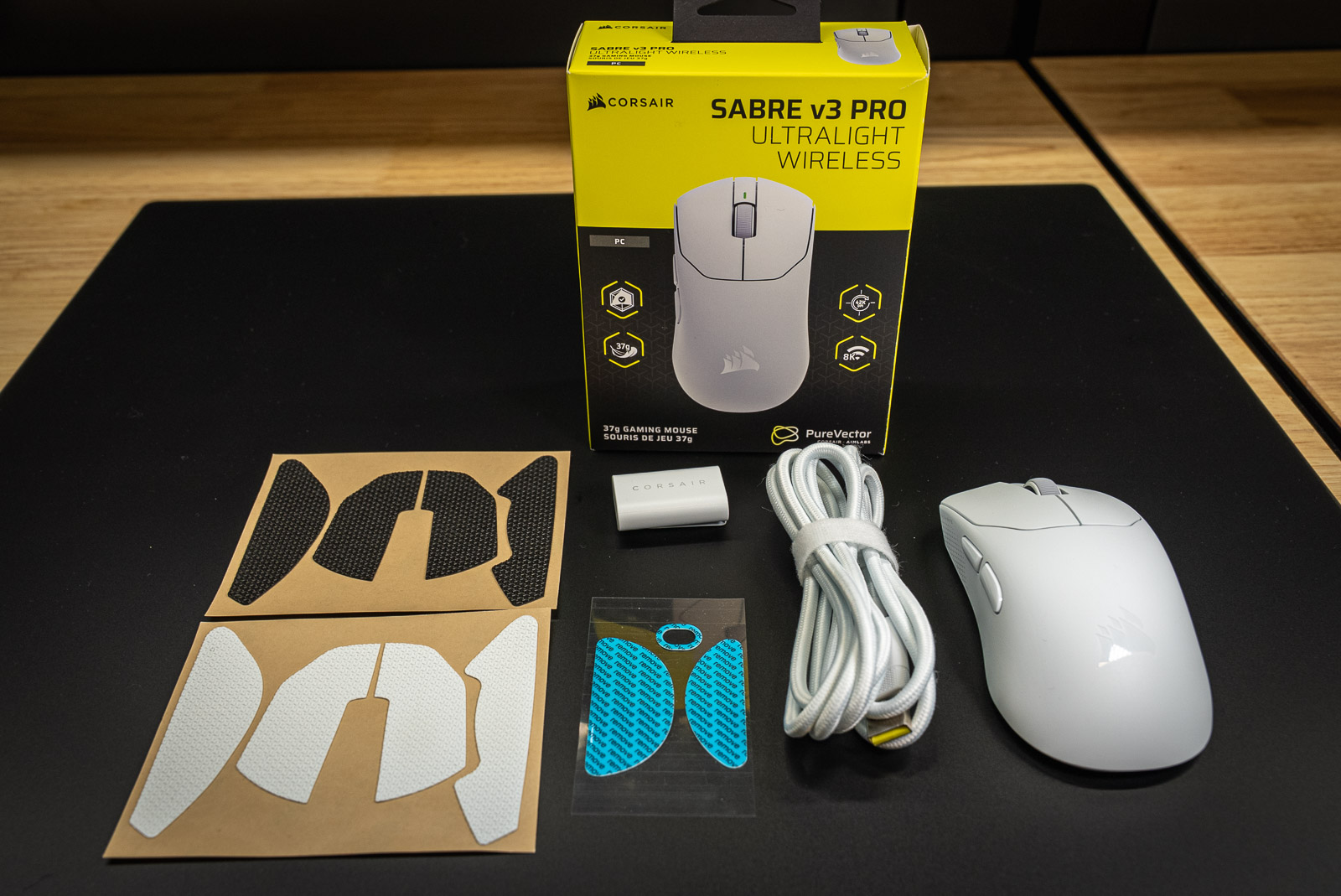 Inhalt des Corsair Sabre v3 Pro Karton
